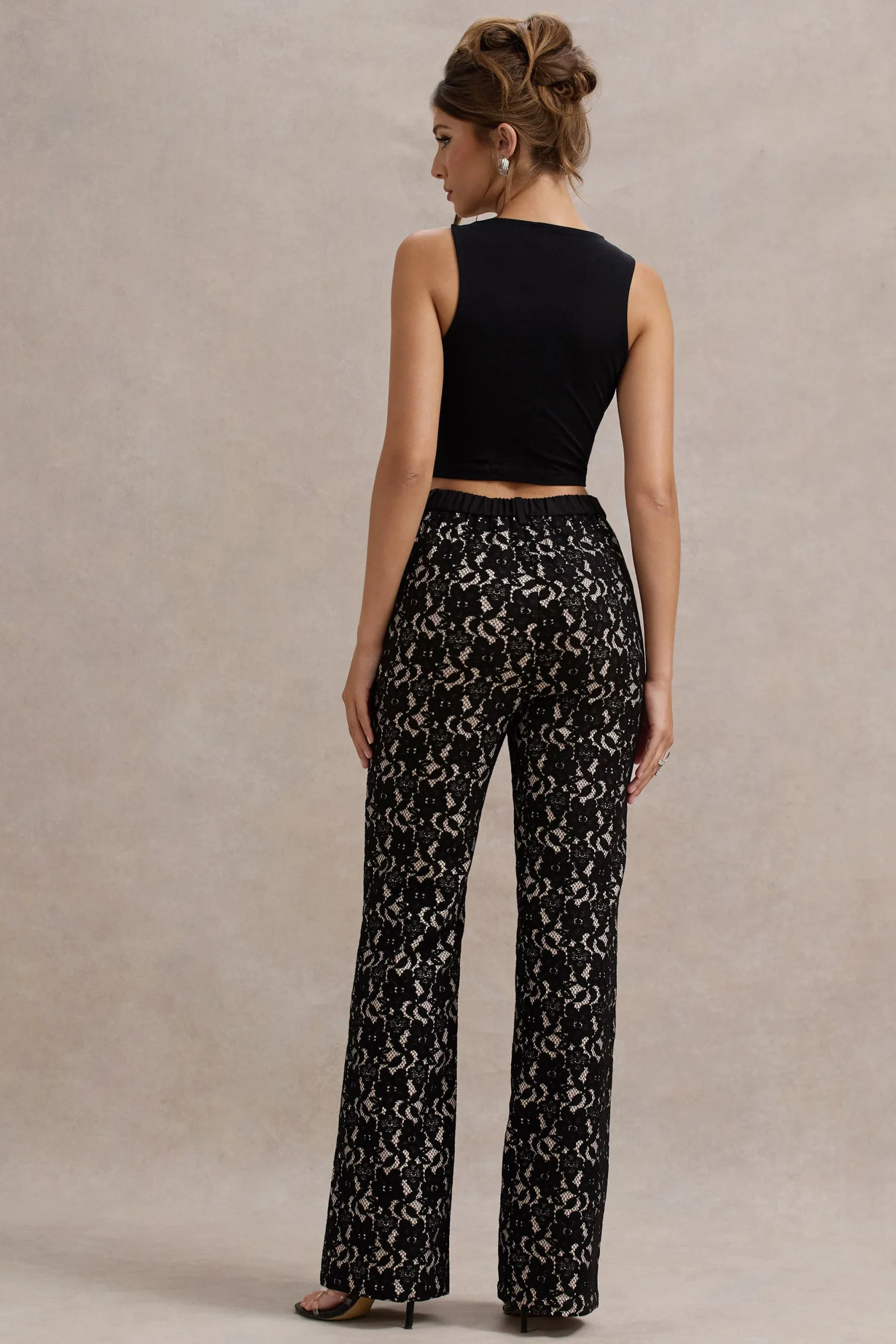 Jordanne | Pantalones de Pierna Acampanada de Encaje Negro - Imagen 2